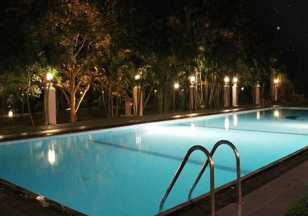 Dampe Resort Piliyandala Kültér fotó